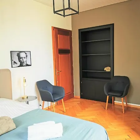 Very Spacious Big Terrasse In The Center Near The Train Station Διαμέρισμα *