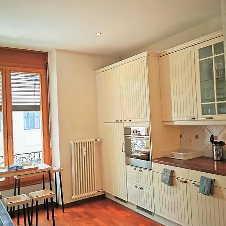 Very Spacious Big Terrasse In The Center Near The Train Station